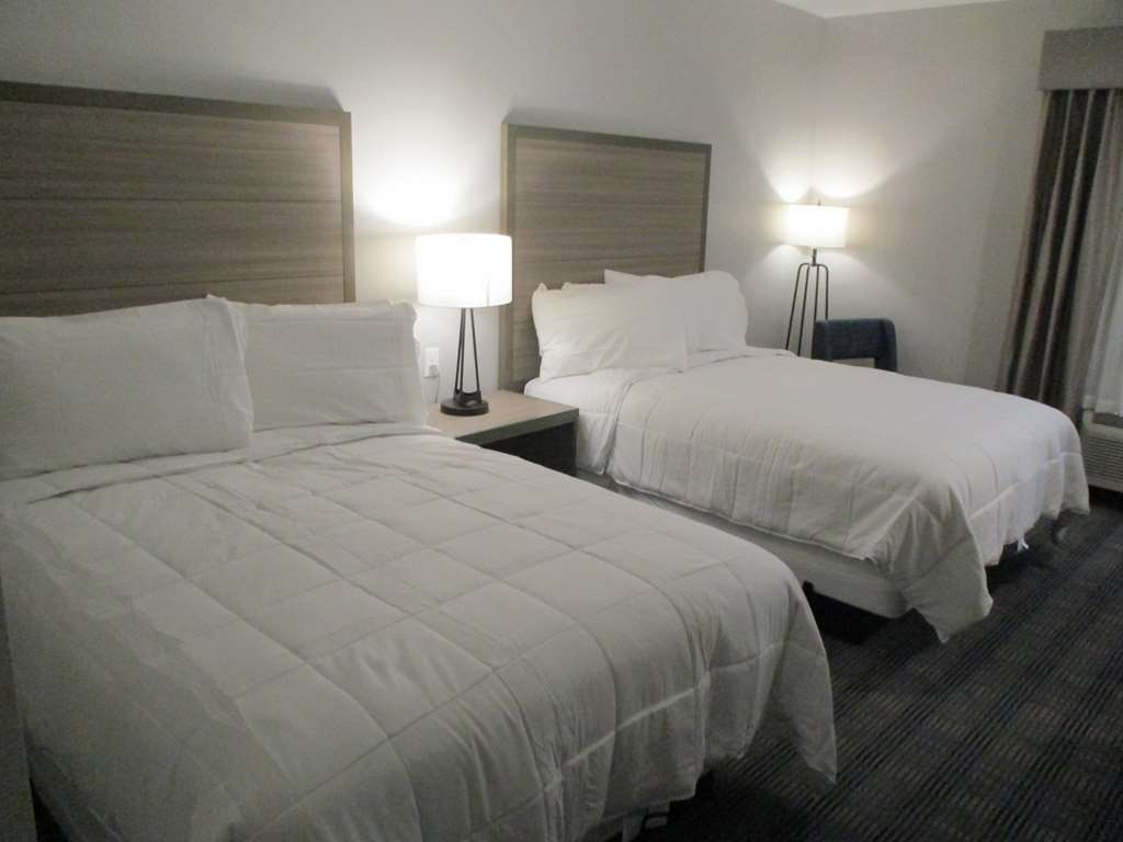 Double Queen Guest Room