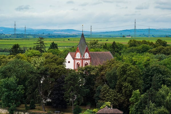Bergkirche Osthofen (Fotograf: Ben Pakalski)