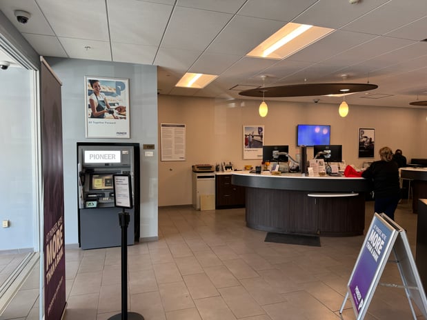 Images Pioneer - Glenmont Branch