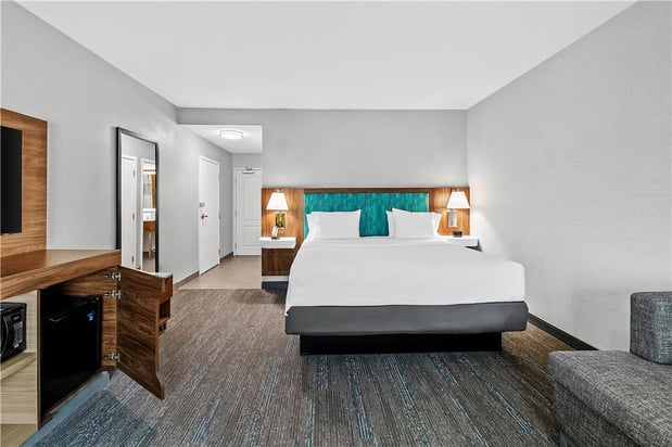 Images Hampton Inn Omaha/West Dodge Road (Old Mill)