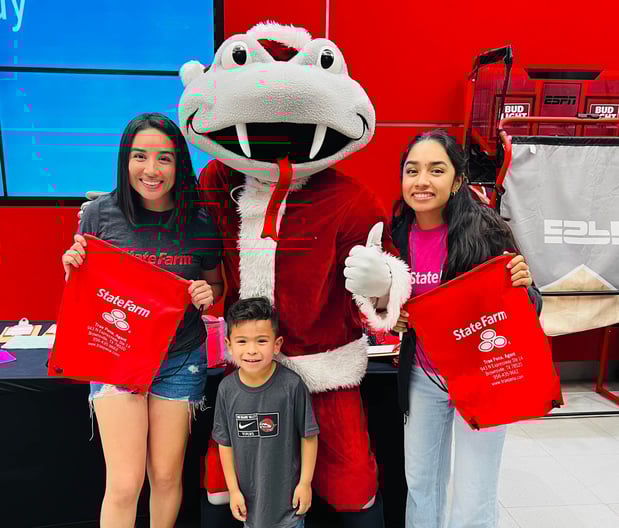 Images Trae Pena - State Farm Insurance Agent