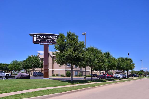 Images Staybridge Suites Wichita Falls by IHG