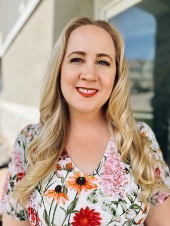 Images Laura Easler, Counselor