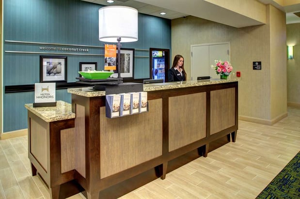 Images Hampton Inn & Suites Coconut Creek