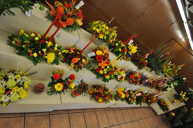Images Peoples Flower Shops Far North Location