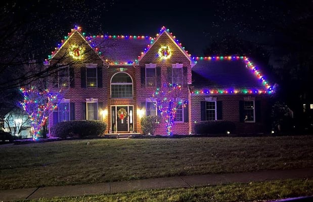 Images Rudy & Co. Holiday Lighting