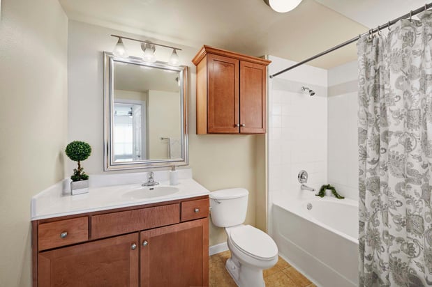 Images Camden Amber Oaks Apartments
