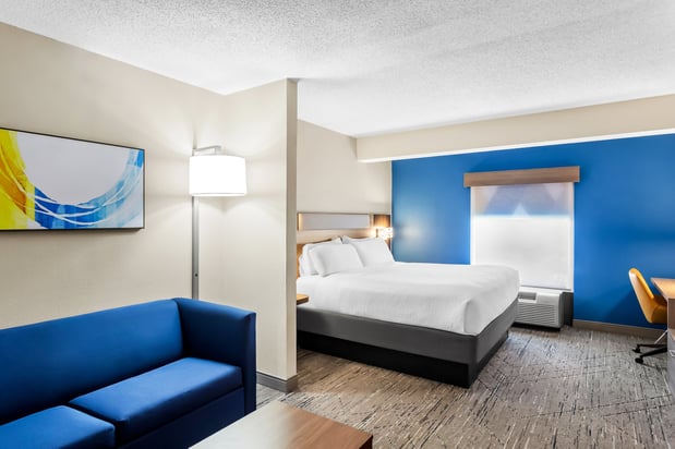 Images Holiday Inn Express & Suites Charleston-Southridge by IHG
