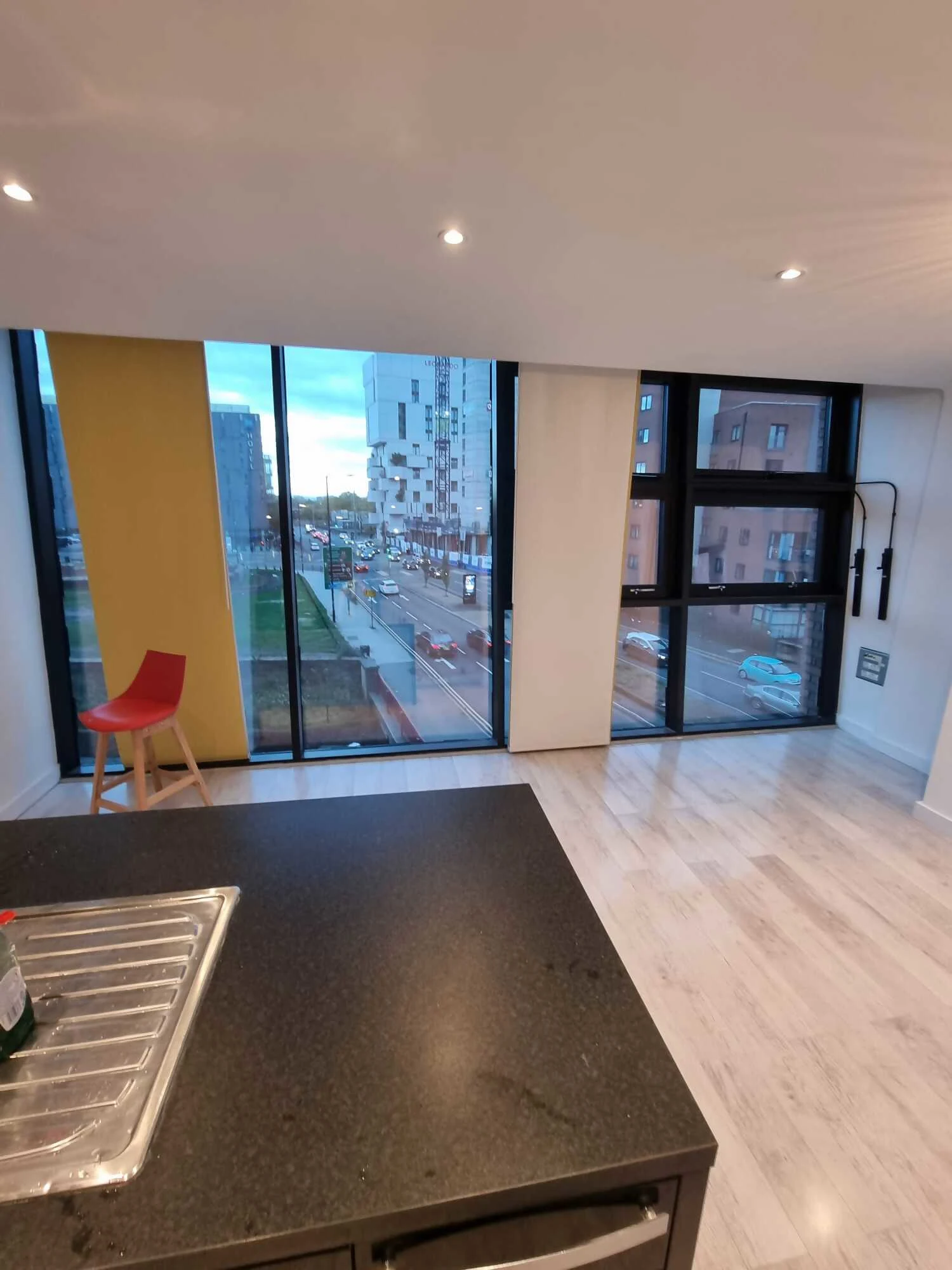 Images Ivo & Tina HK Service Ltd