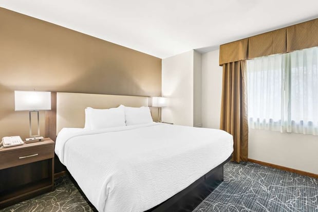 Images Best Western West Towne Suites