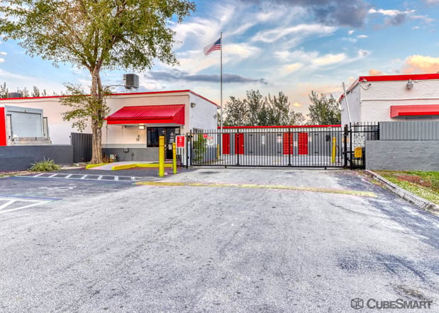 Images CubeSmart Self Storage