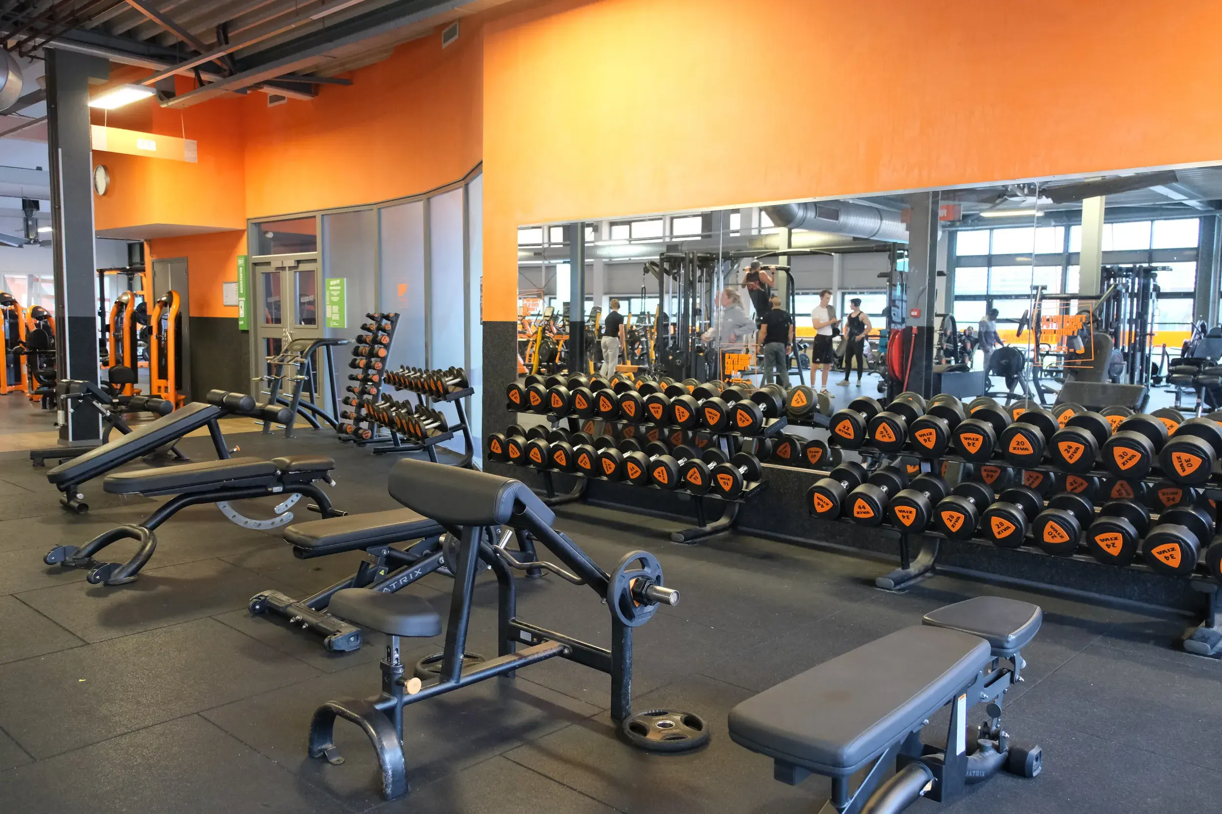 Foto's Basic-Fit 24/7