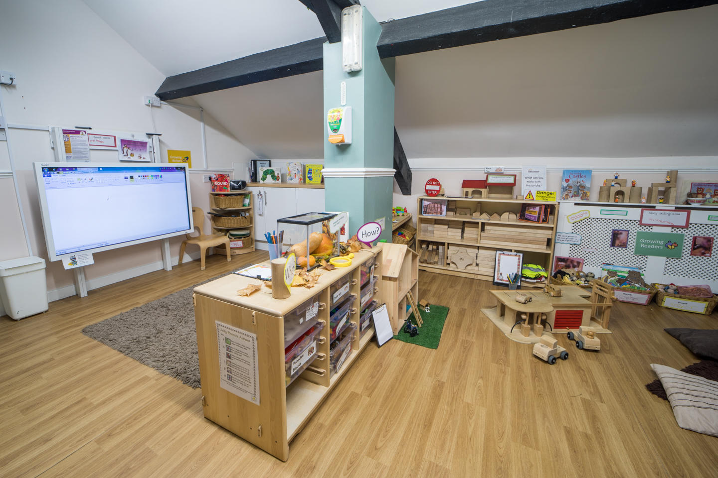 Bright Horizons Prestbury Day Nursery and Preschool Macclesfield 03334 553357