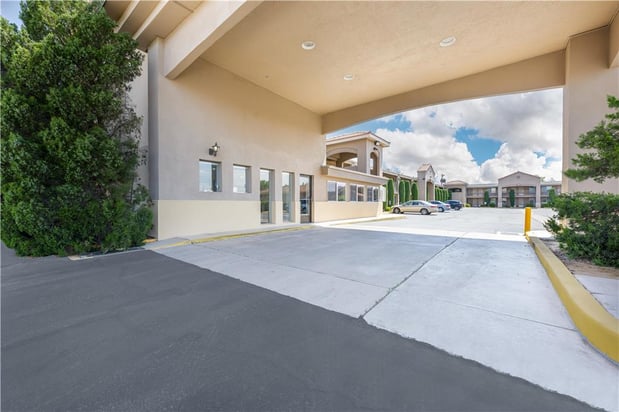 Images Best Western El Rancho Palacio