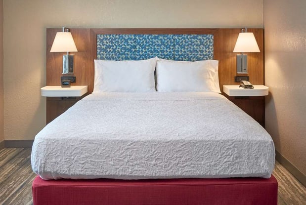 Images Hampton Inn Harrisburg West