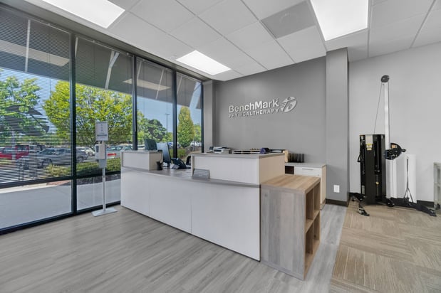 Images BenchMark Physical Therapy