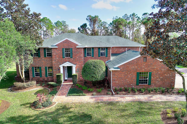 Images LORI STROCK PHOTOGRAPHY (REAL ESTATE)