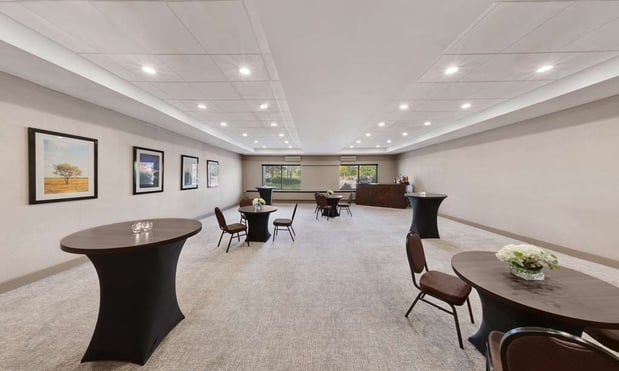 Images Embassy Suites by Hilton Milwaukee Brookfield