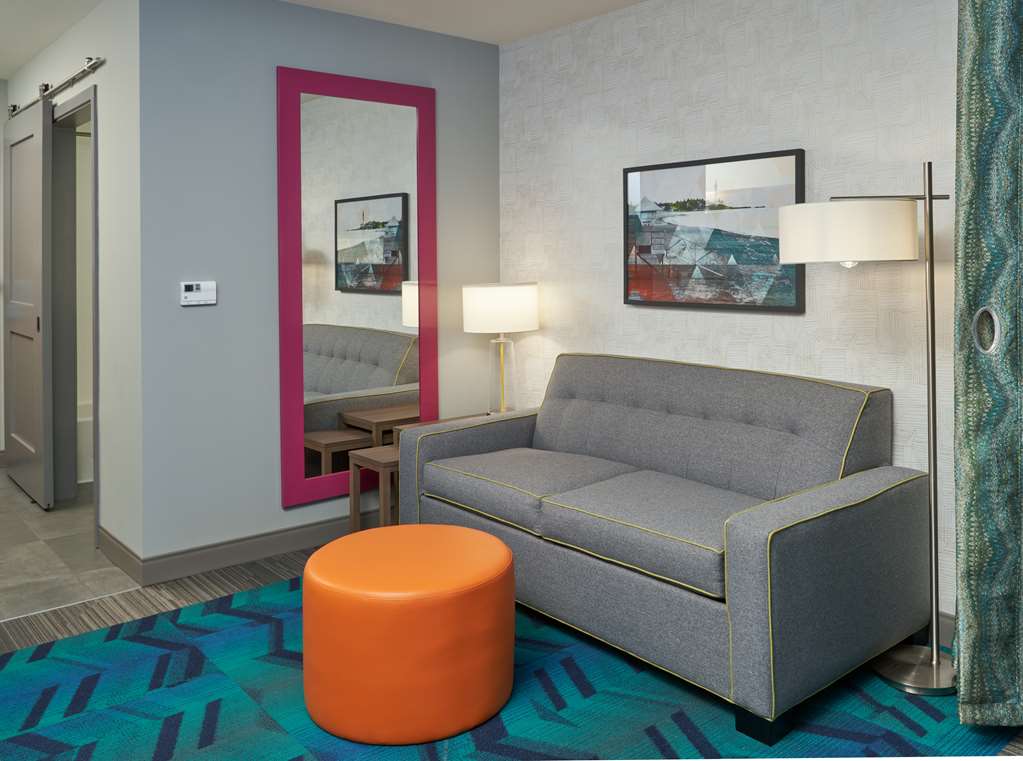 Guest room