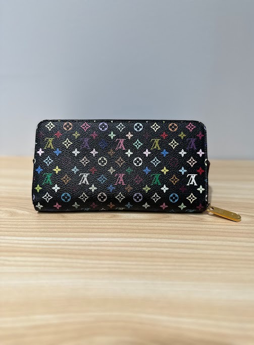 Images KOMEHYO（コメ兵）買取センタークリスタ長堀