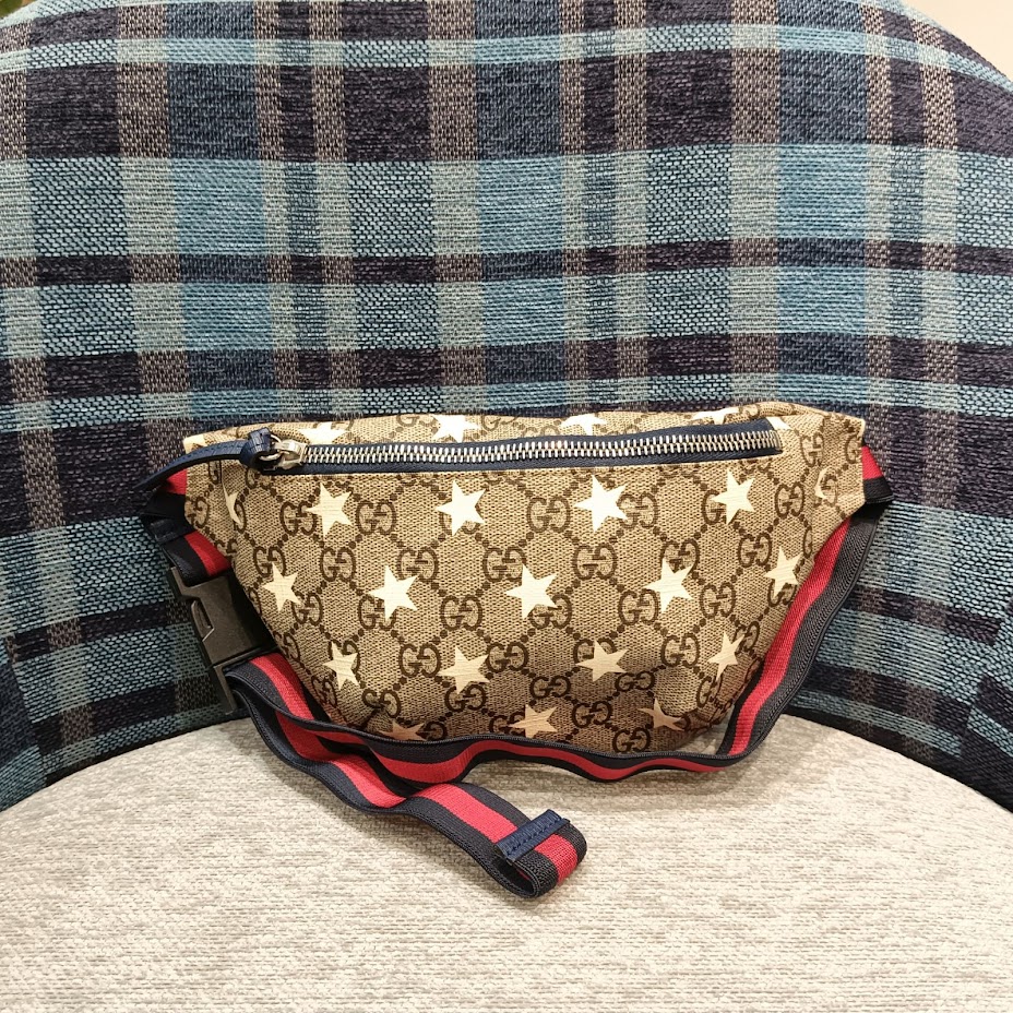 Images KOMEHYO（コメ兵）買取センターリバーウォーク北九州