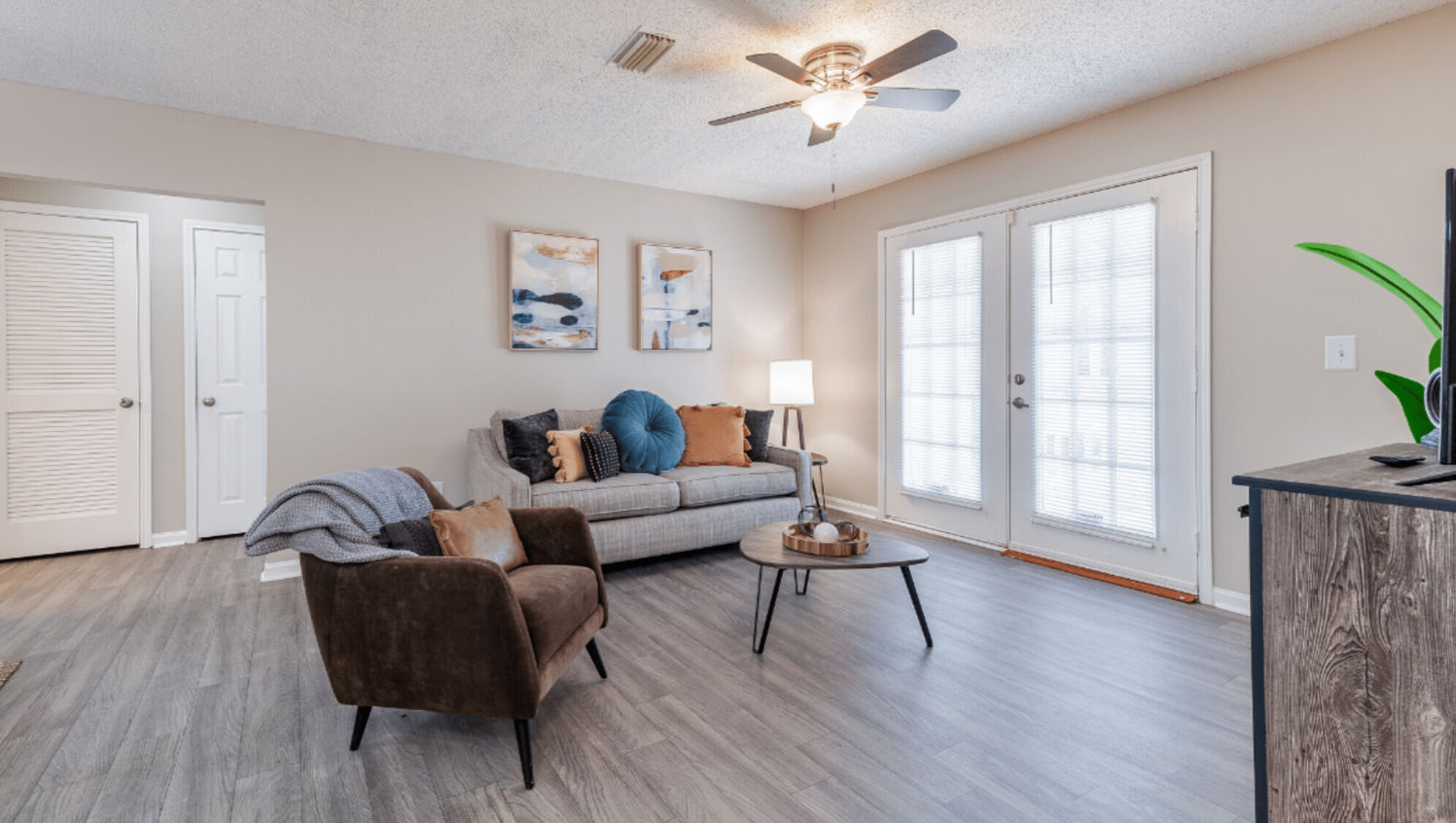 Living Room | 79 Fifty Nine West