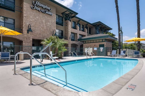 Images Hampton Inn & Suites Agoura Hills
