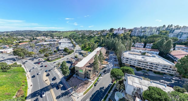 Images Peninsula Pointe by Cogir