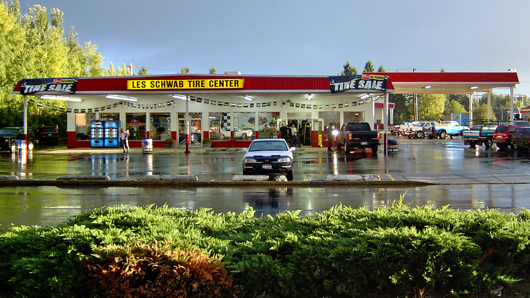 Les Schwab Tire Center