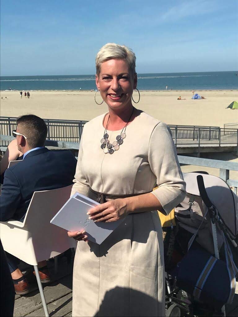 Aus2machGlück - freie Rednerin - Kerstin Kurz, Kastanienstraße 4A in Siegburg