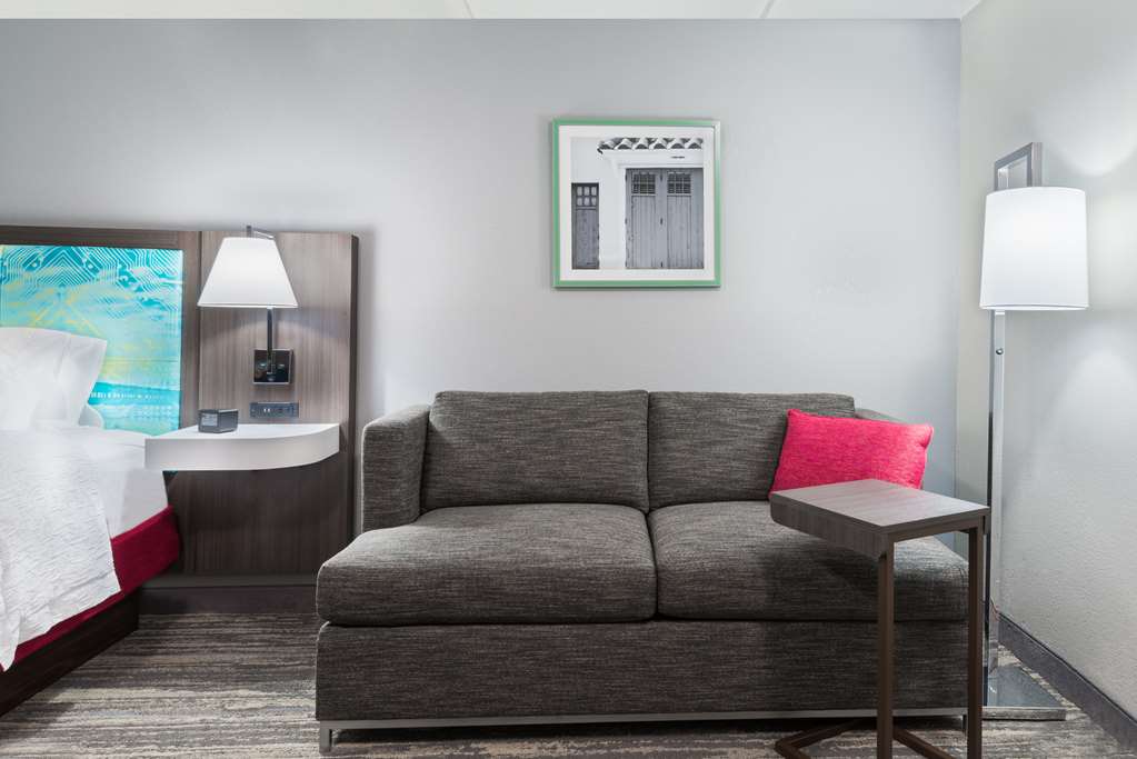 Guest room