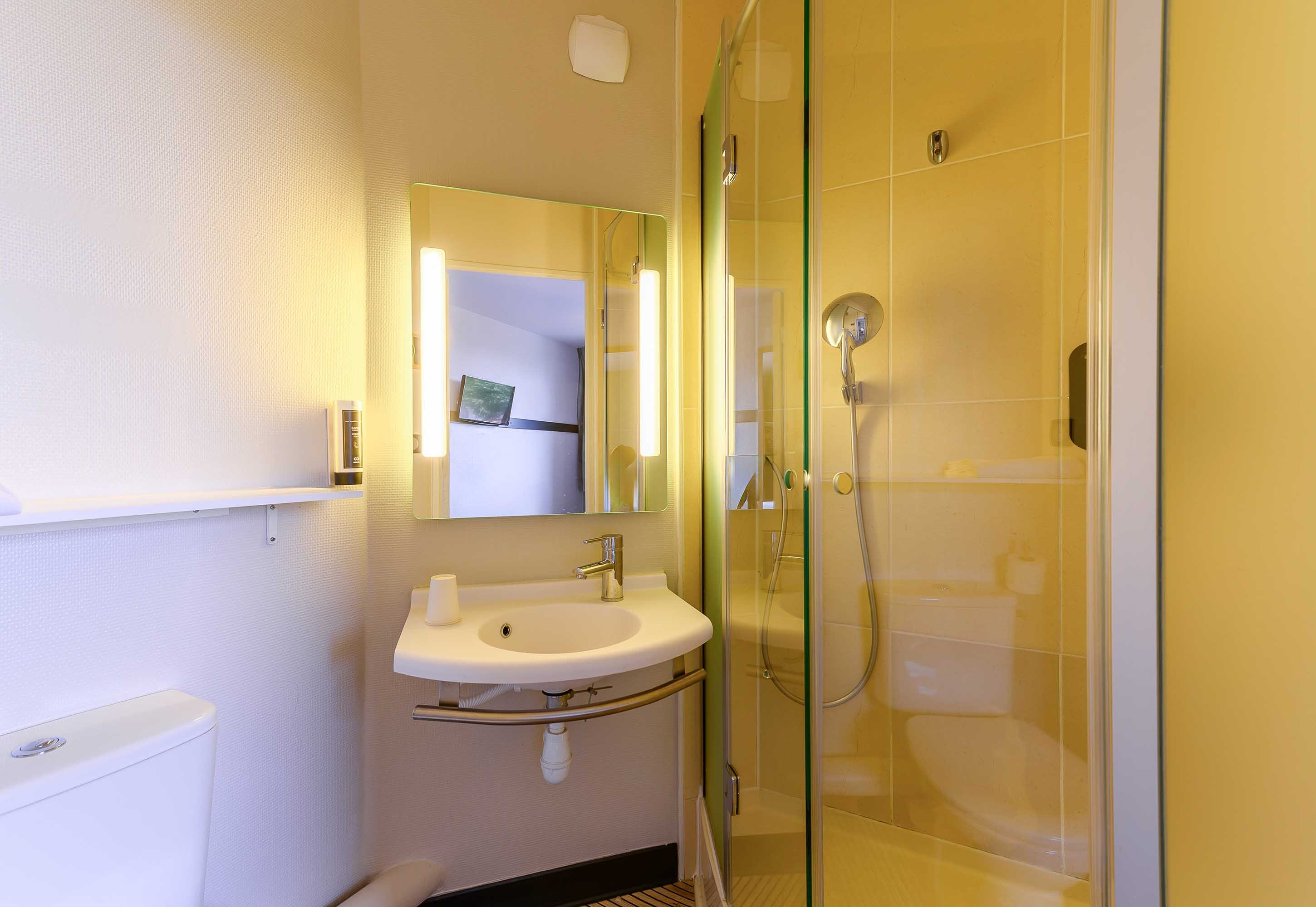 Images B&B HOTEL Marne-la-Vallée Bussy-Saint-Georges