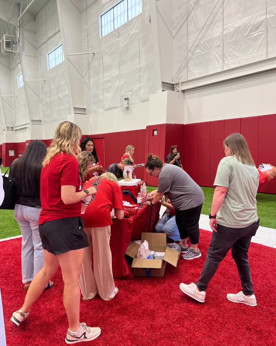 A fun day celebrating some amazing teachers! We enjoyed sharing goodies, prizes, and most importantly, saying thank you to those who give so much to their students and community. Wishing everyone a wonderful school year ahead!