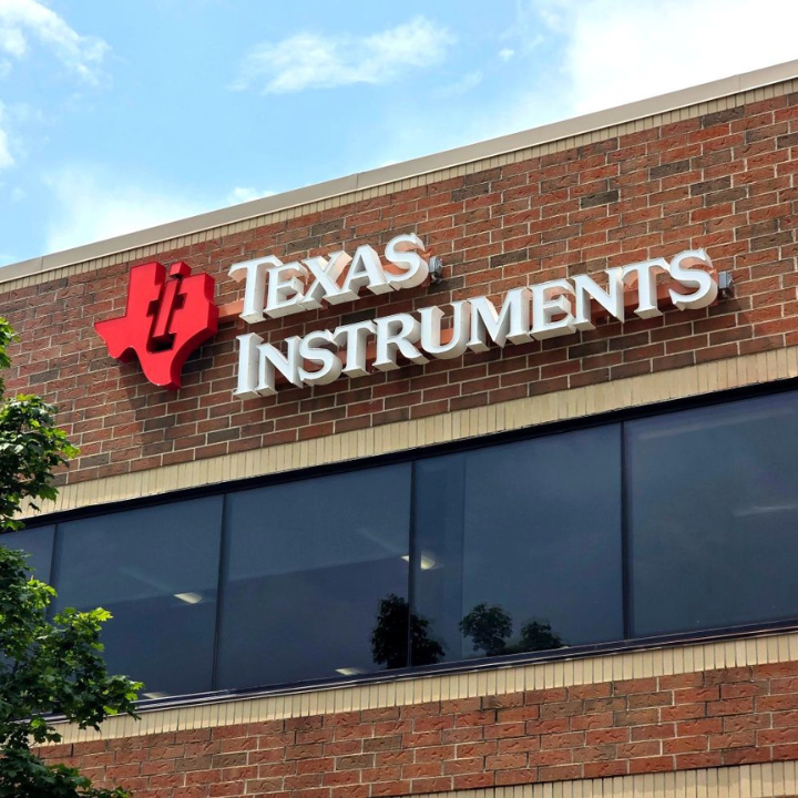 Images Metro Signs & Lighting