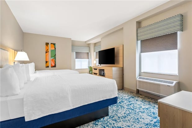 Images Hampton Inn & Suites St. Petersburg/Downtown