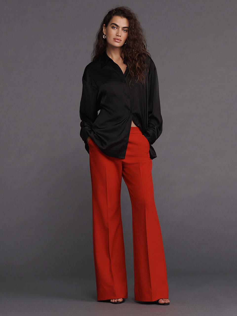 Get women's dress pants from Expres