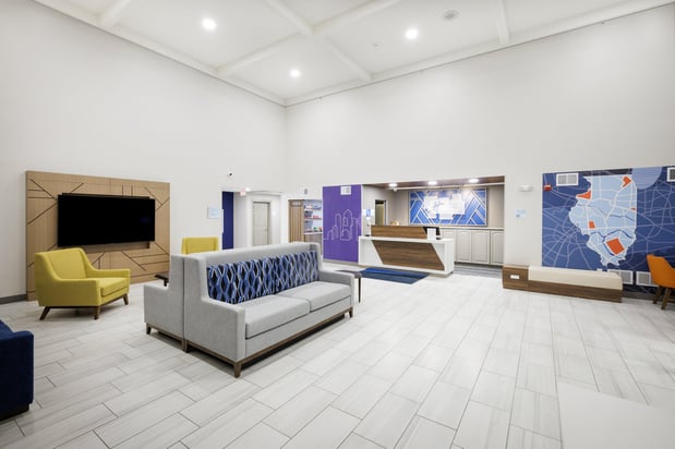 Images Holiday Inn Express & Suites Zion by IHG