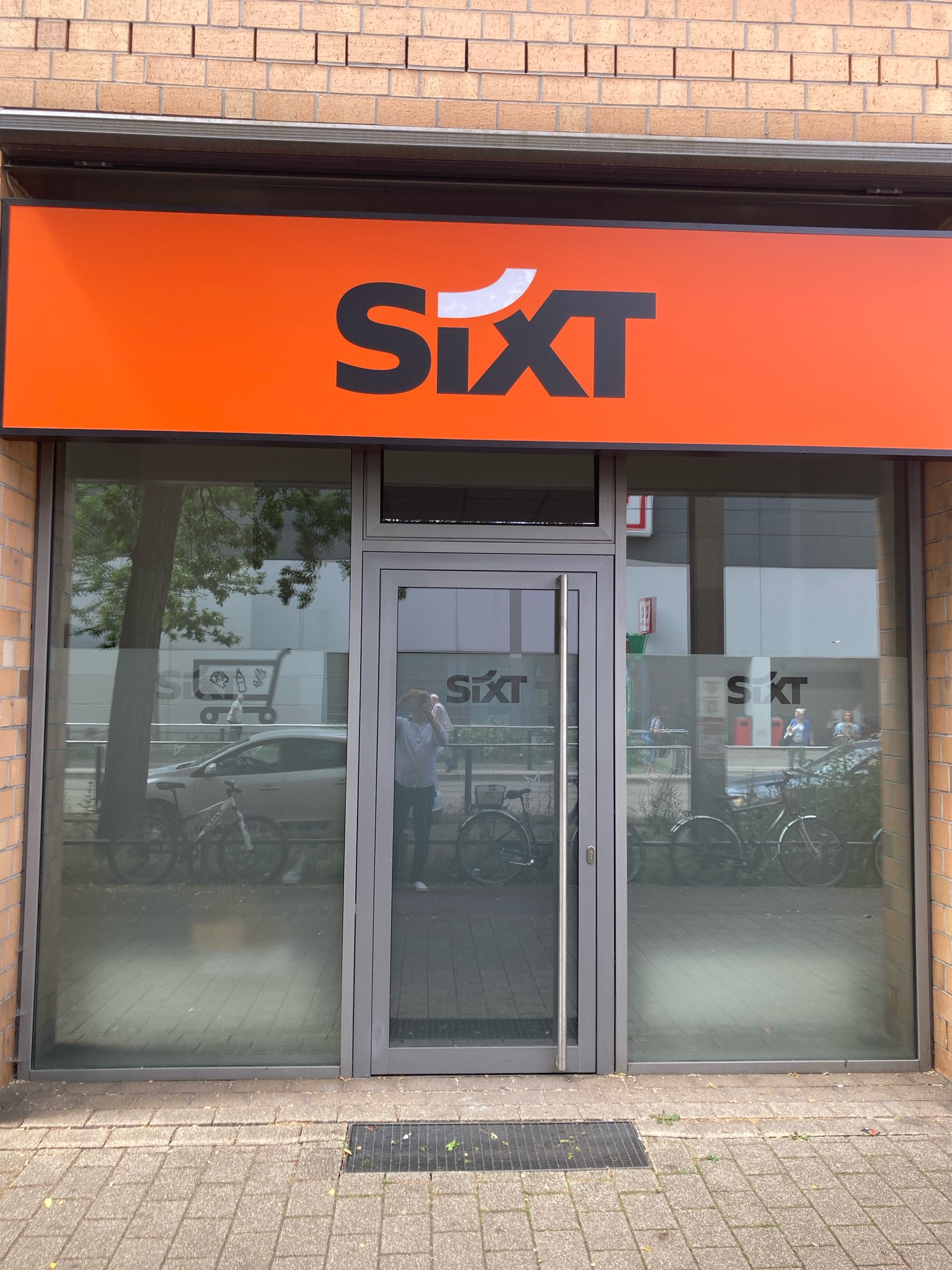 SIXT Autovermietung Magdeburg, Lübecker Straße 14 in Magdeburg