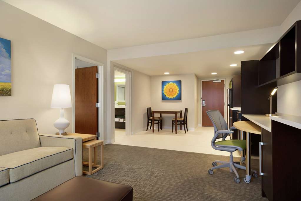 Guest room