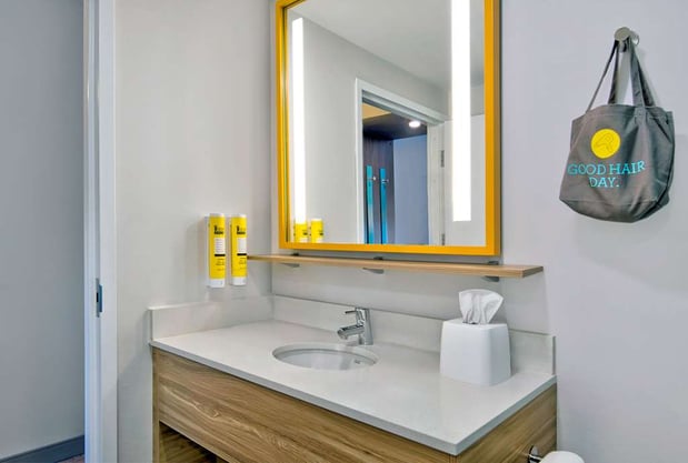 Images Tru by Hilton Ashburn One Loudoun