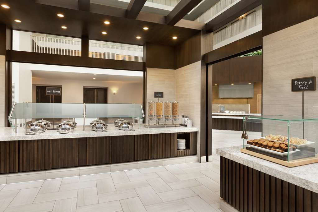 Breakfast Area Embassy Suites by Hilton Brea North Orange County Brea (714)990-6000