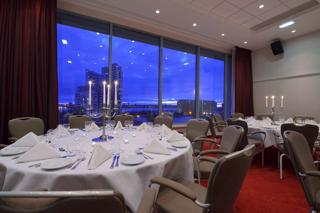Banquet Room Radisson Blu Hotel, Liverpool Liverpool 01519 661500