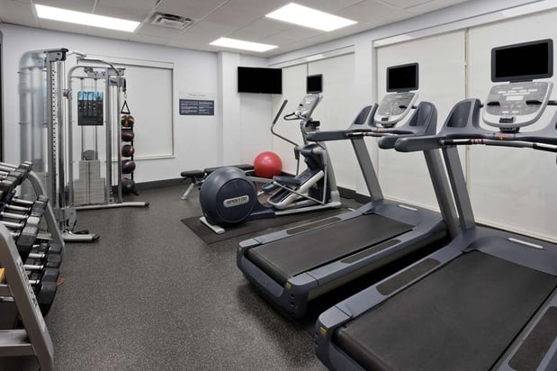Images Hilton Garden Inn Birmingham/Lakeshore Drive