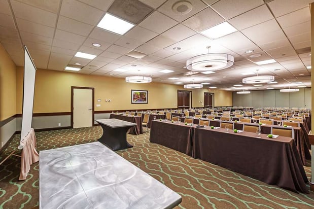 Images Embassy Suites by Hilton Dallas Market Center