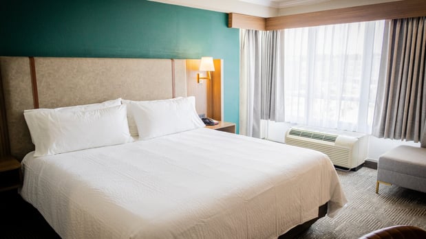 Images Holiday Inn Macon North by IHG