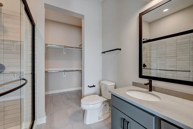 Images Midpoint West at GVX
