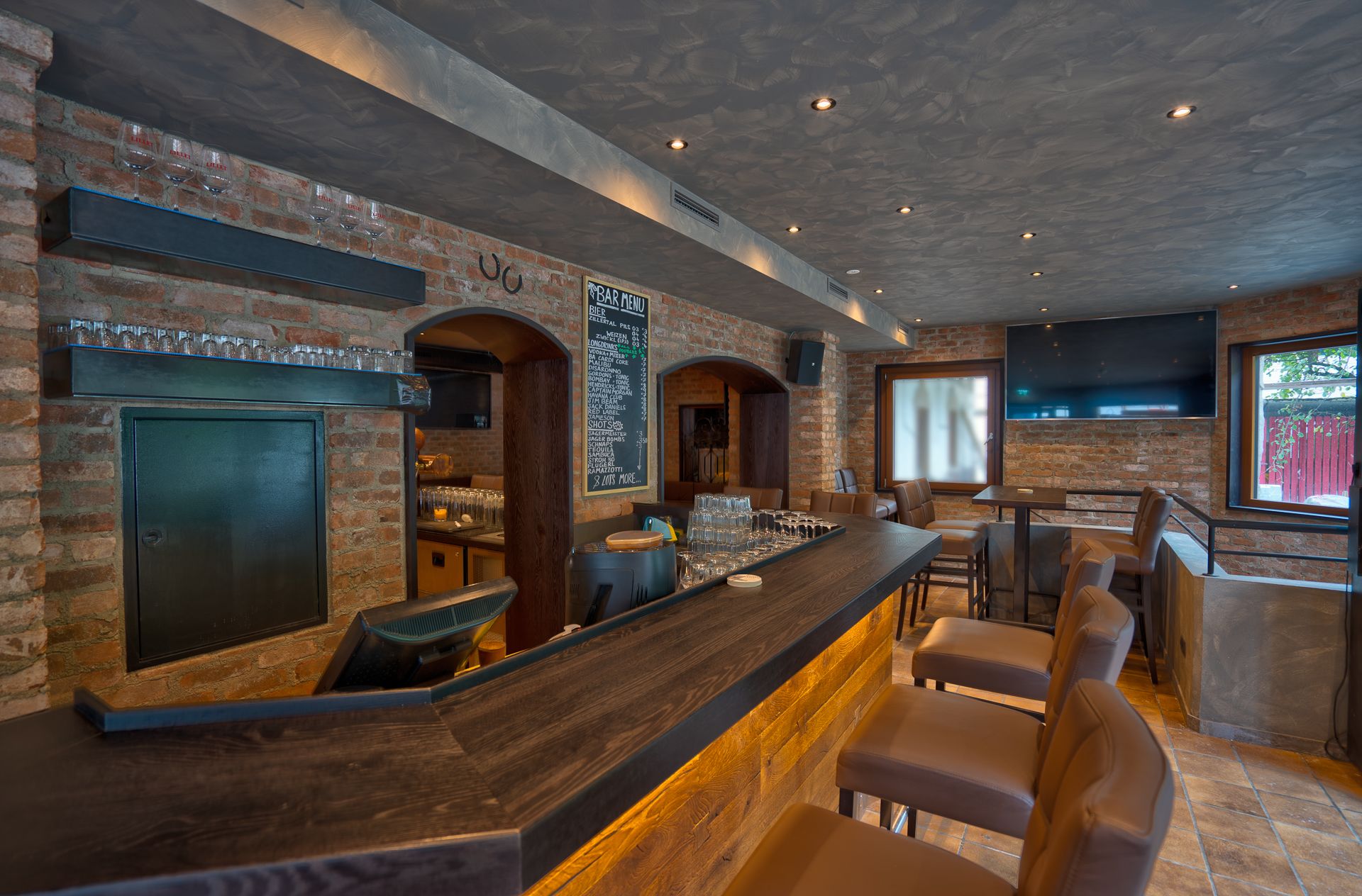 Mike's Sportsbar in Mayrhofen, Durster Straße 226 in Mayrhofen