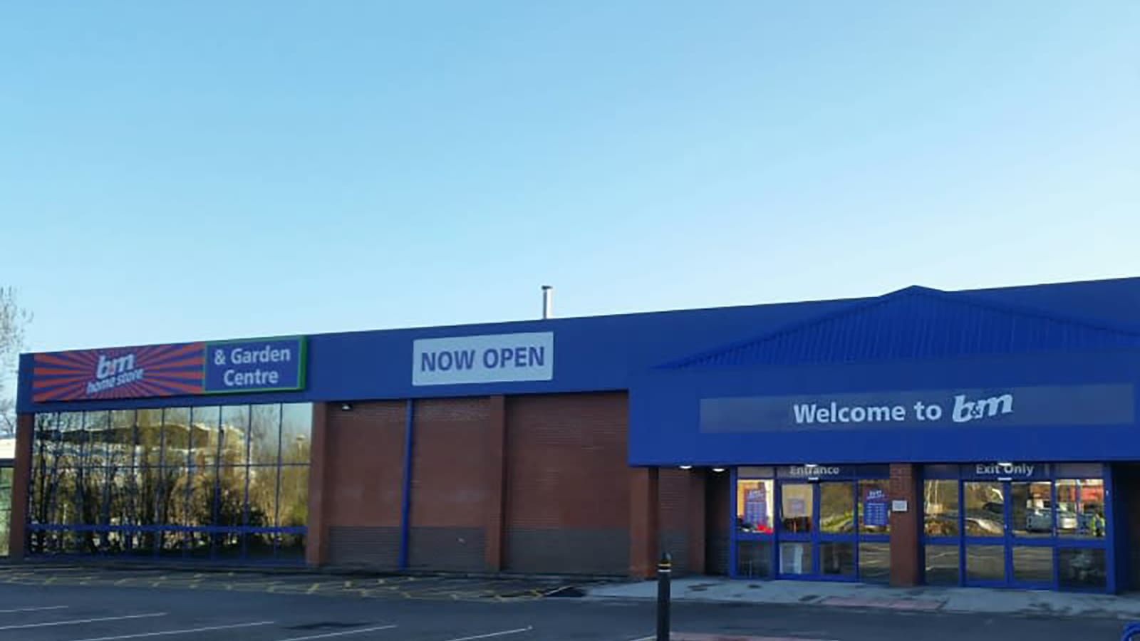 Images B&M Home Store with Garden Centre