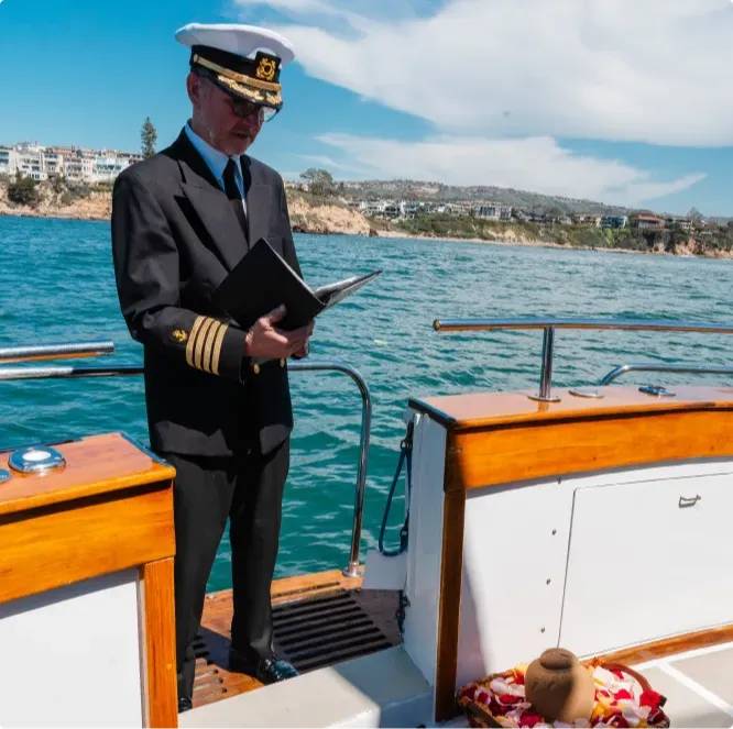 Images Scattering of Ashes at Sea
