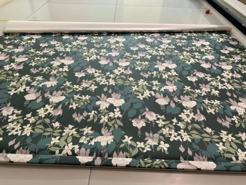 Images Household Bargain Centre & Chantelle Blinds